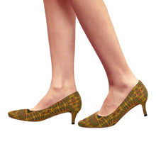 Load image into Gallery viewer, 500 Women's Pointed Toe Low Heel Pumps (Model 053)